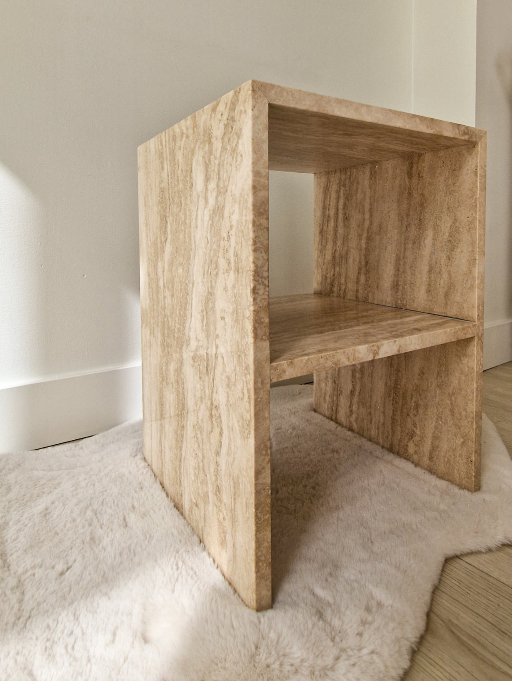 Victoria Accent Table